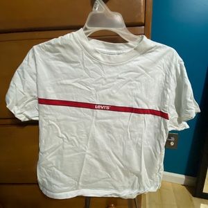 Levi’s cropped tee